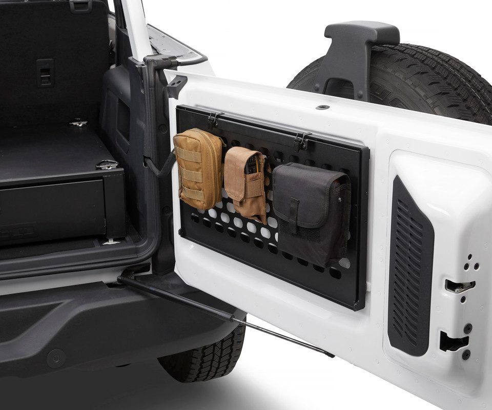 FORD Licensed Tailgate Table 202123 Ford Bronco Tuffy Security